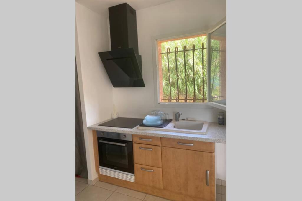 Joli F3 De 60M2 Avec Balcon Daire Bastelicaccia Dış mekan fotoğraf